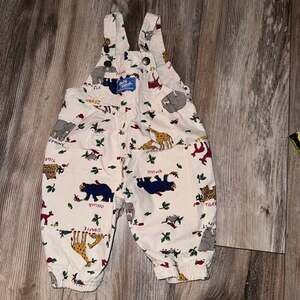 Oshkosh b’ Gosh Vintage Rare Vestbak Safari print Overalls size 3-6 Months